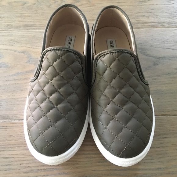 Steve Madden Quilted Slip-on sneakers - Picture 5 of 5